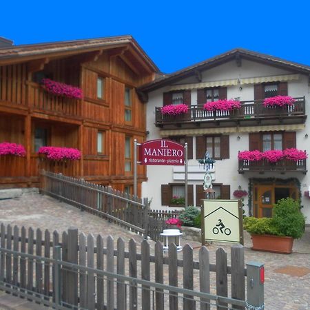 Hotel Il Maniero Ossana Bagian luar foto