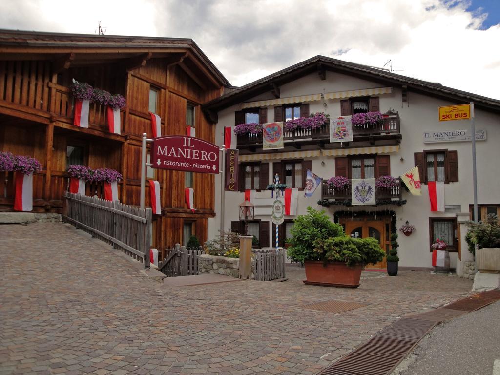 Hotel Il Maniero Ossana Bagian luar foto