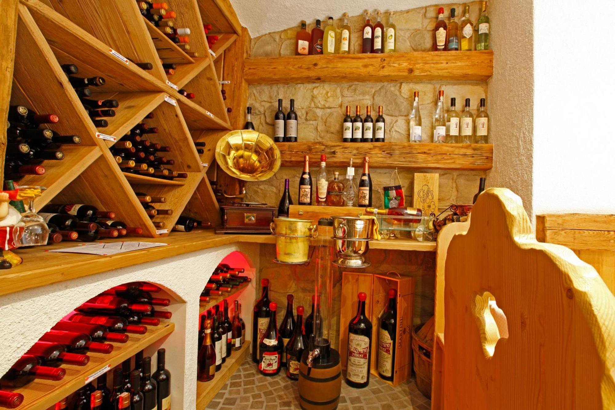 Hotel Il Maniero Ossana Bagian luar foto