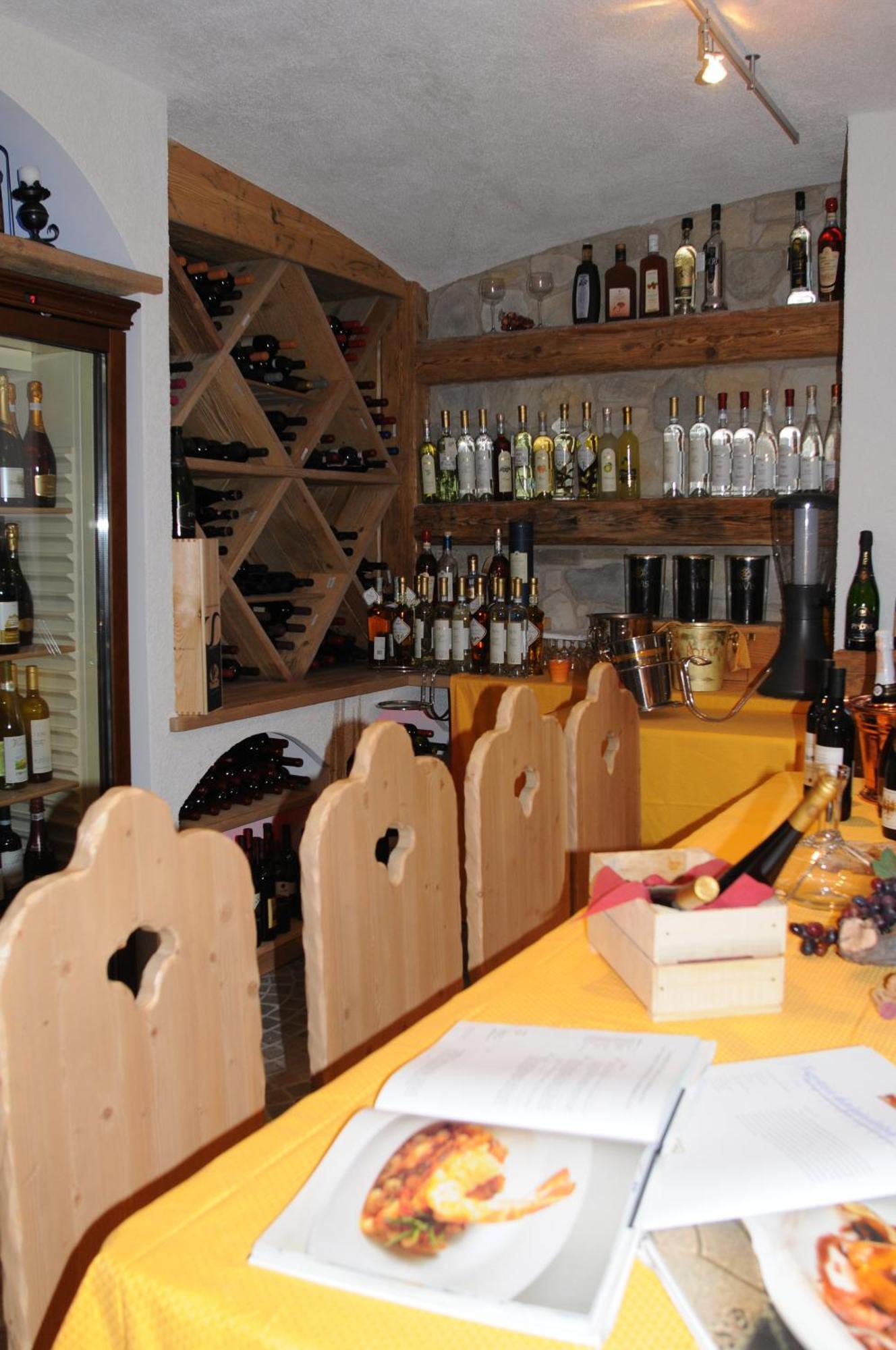Hotel Il Maniero Ossana Bagian luar foto